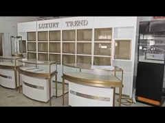 4000K-6000k एलईडी लाइटिंग के साथ लॉक करने योग्य आभूषण दुकान शोकेस